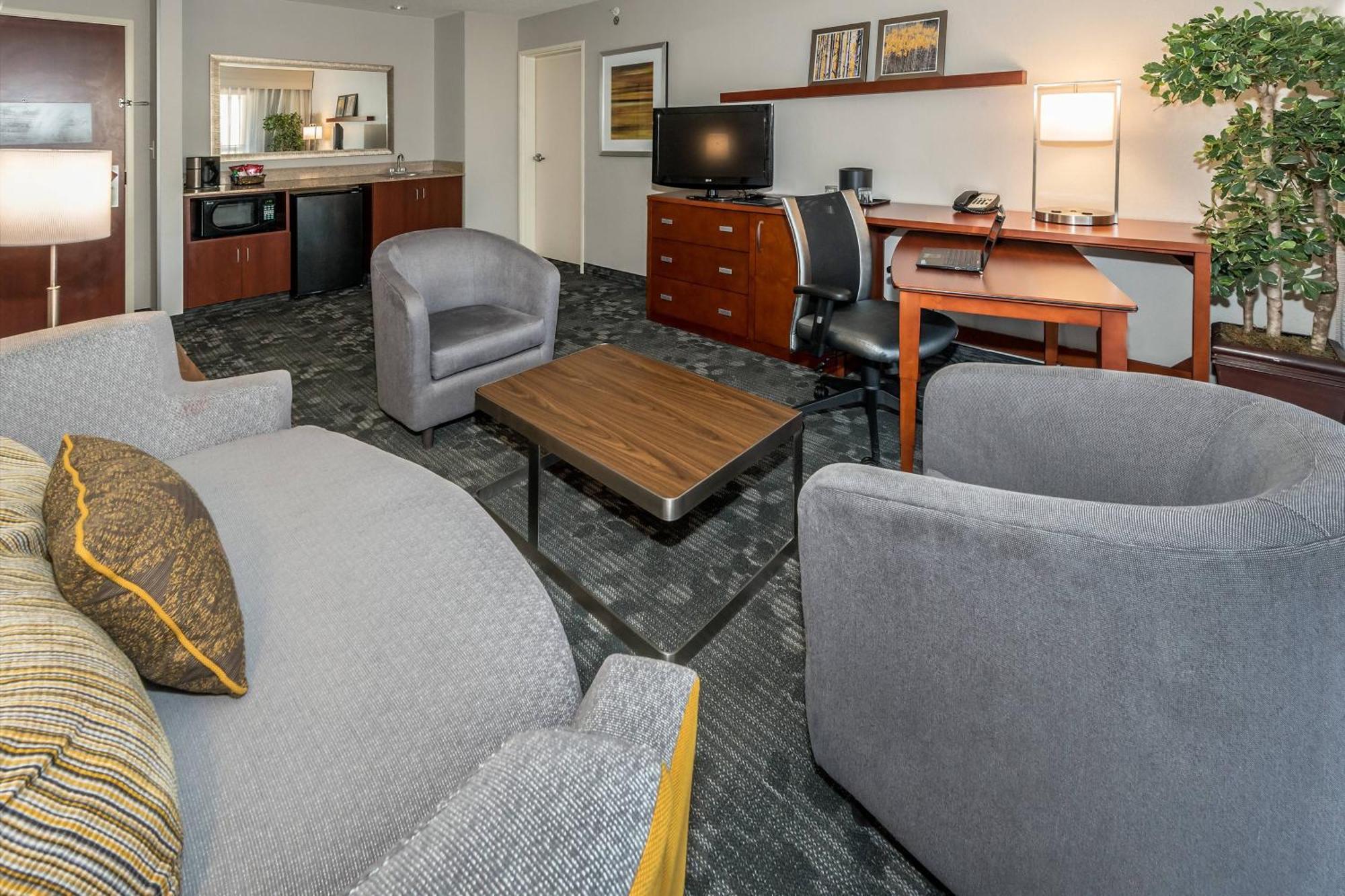 Courtyard By Marriott Hotel Panama City
