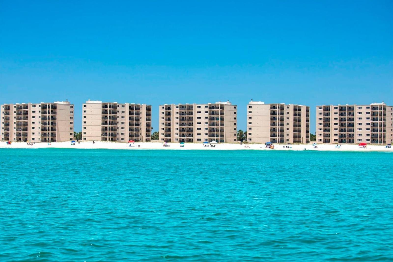 Shore Beats Work Gulf-front Escape With Stunning Views & Balconies Panama City