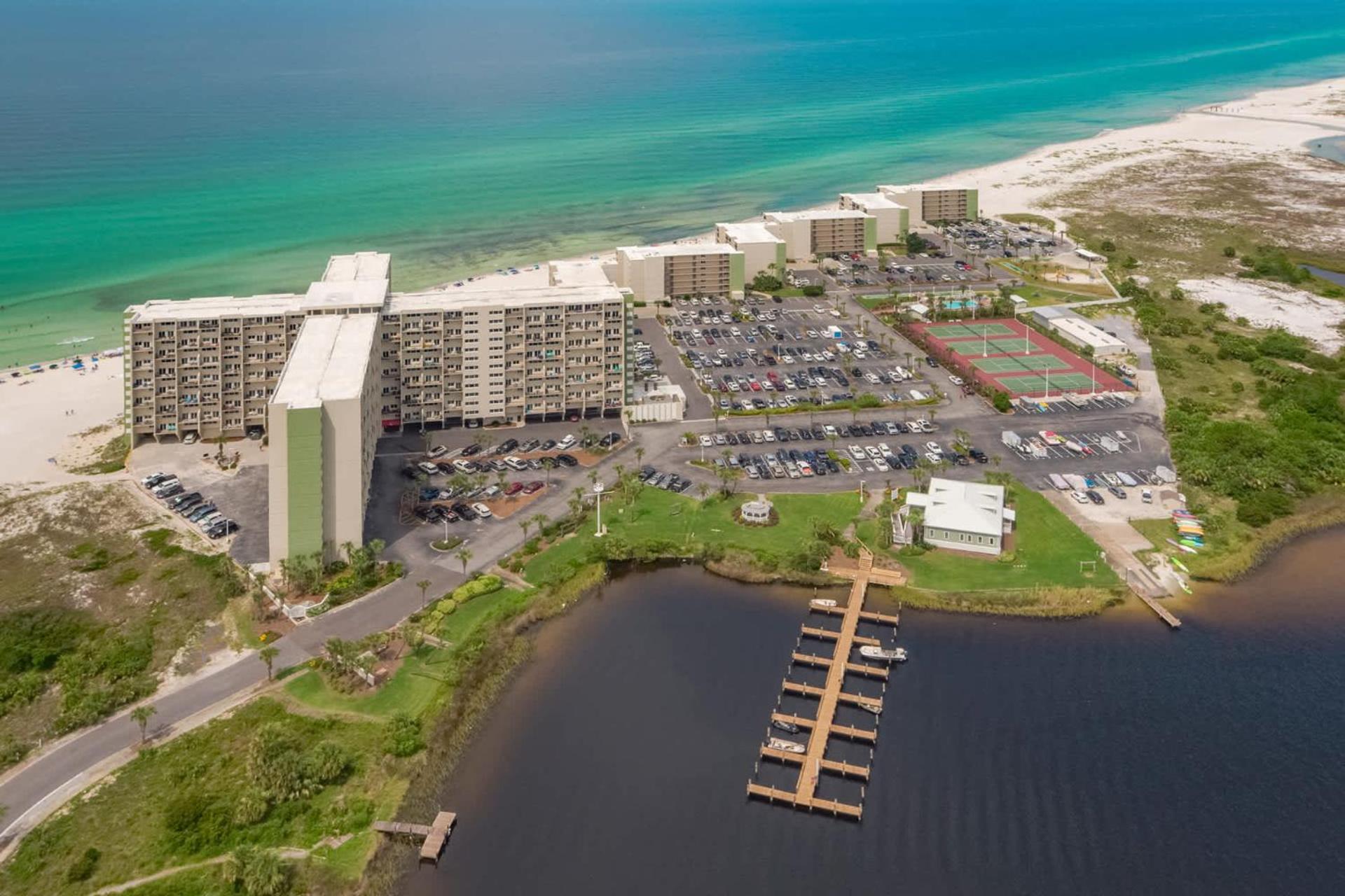 Shore Beats Work Gulf-front Escape With Stunning Views & Balconies * Panama City