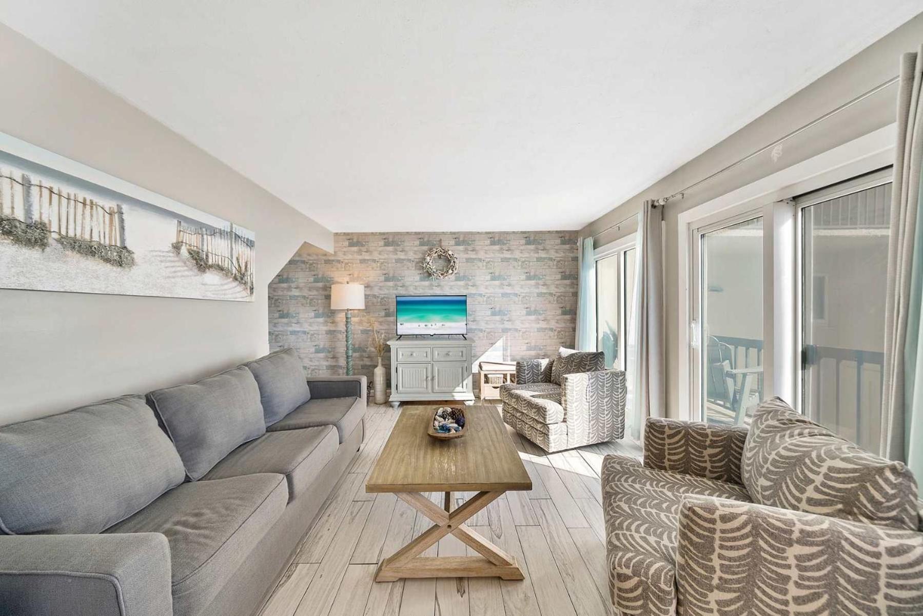 Holiday home Shore Beats Work Gulf-front Escape With Stunning Views & Balconies *