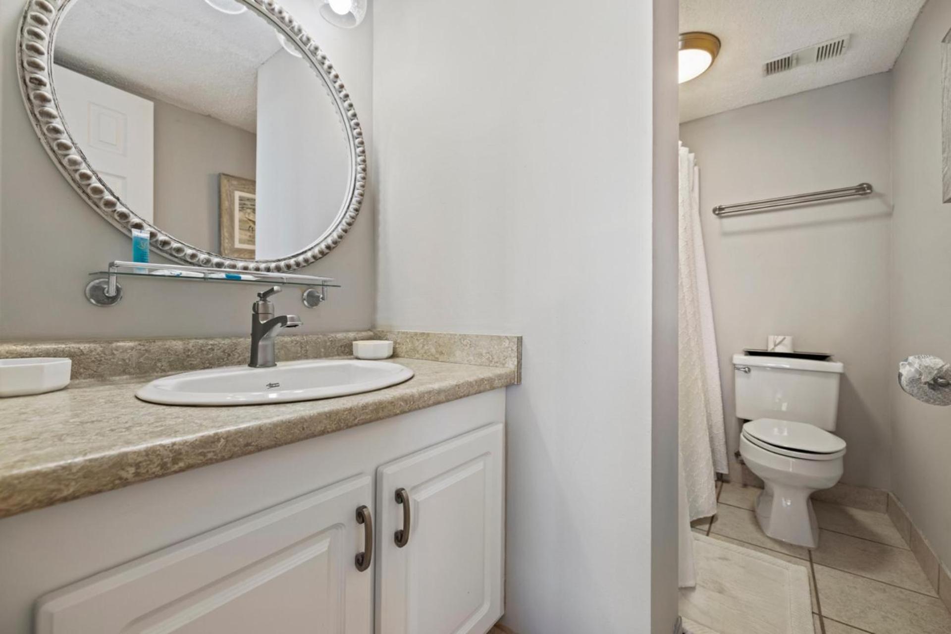 Apartment Pinnacle Port 304a *