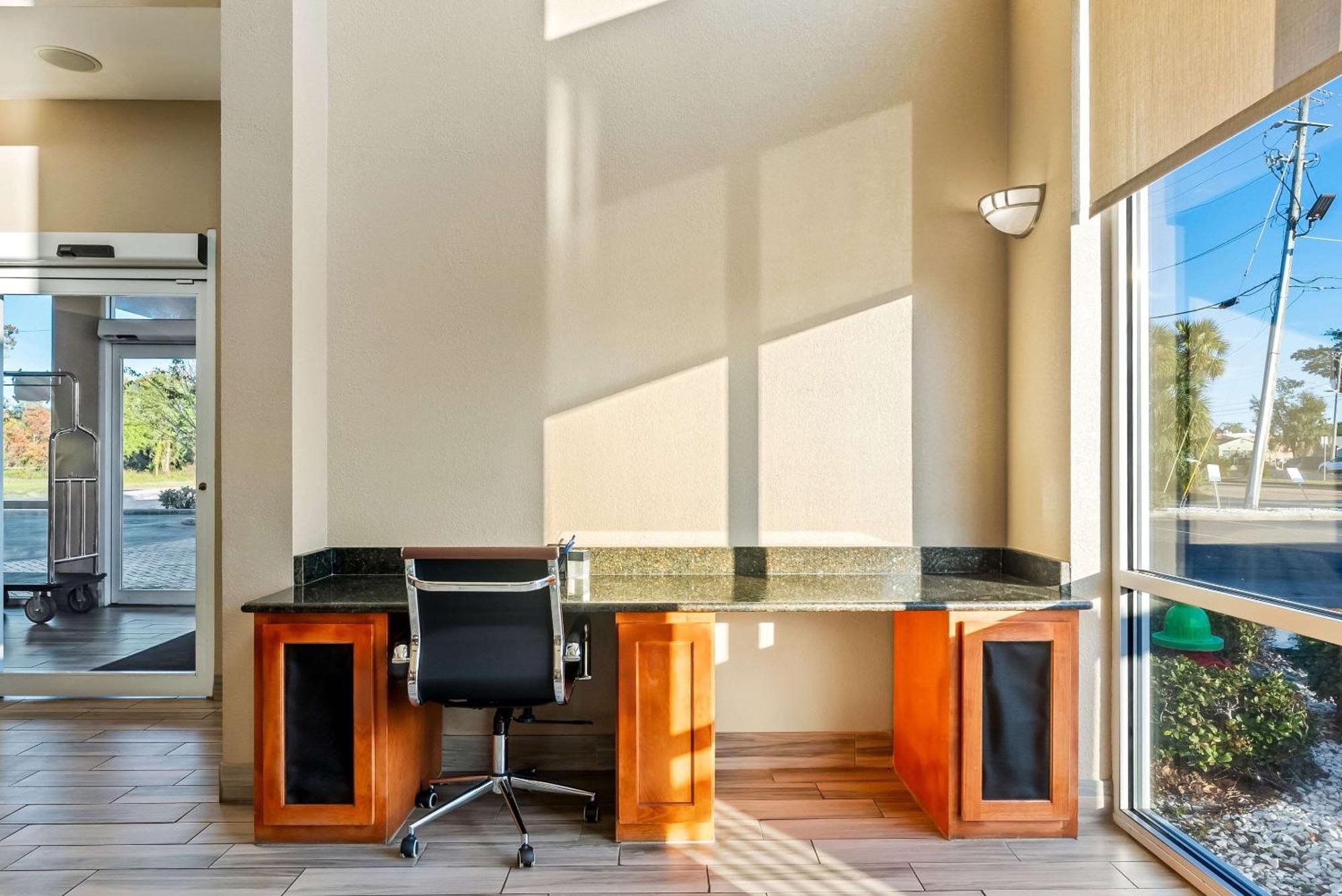 Comfort & - St Andrew Hotel