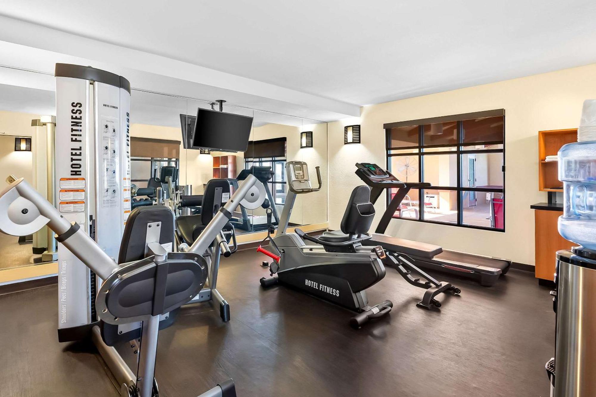 Hotel Comfort Near Tyndall Afb 3*