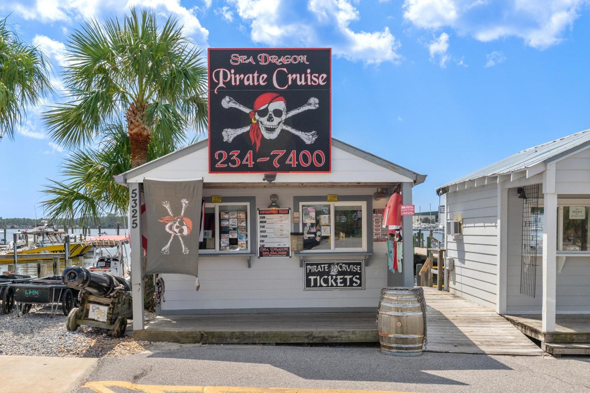Sunshine House! 3br 2ba Sleeps 9! Your Perfect Retreat For Comfort And Style Panama City