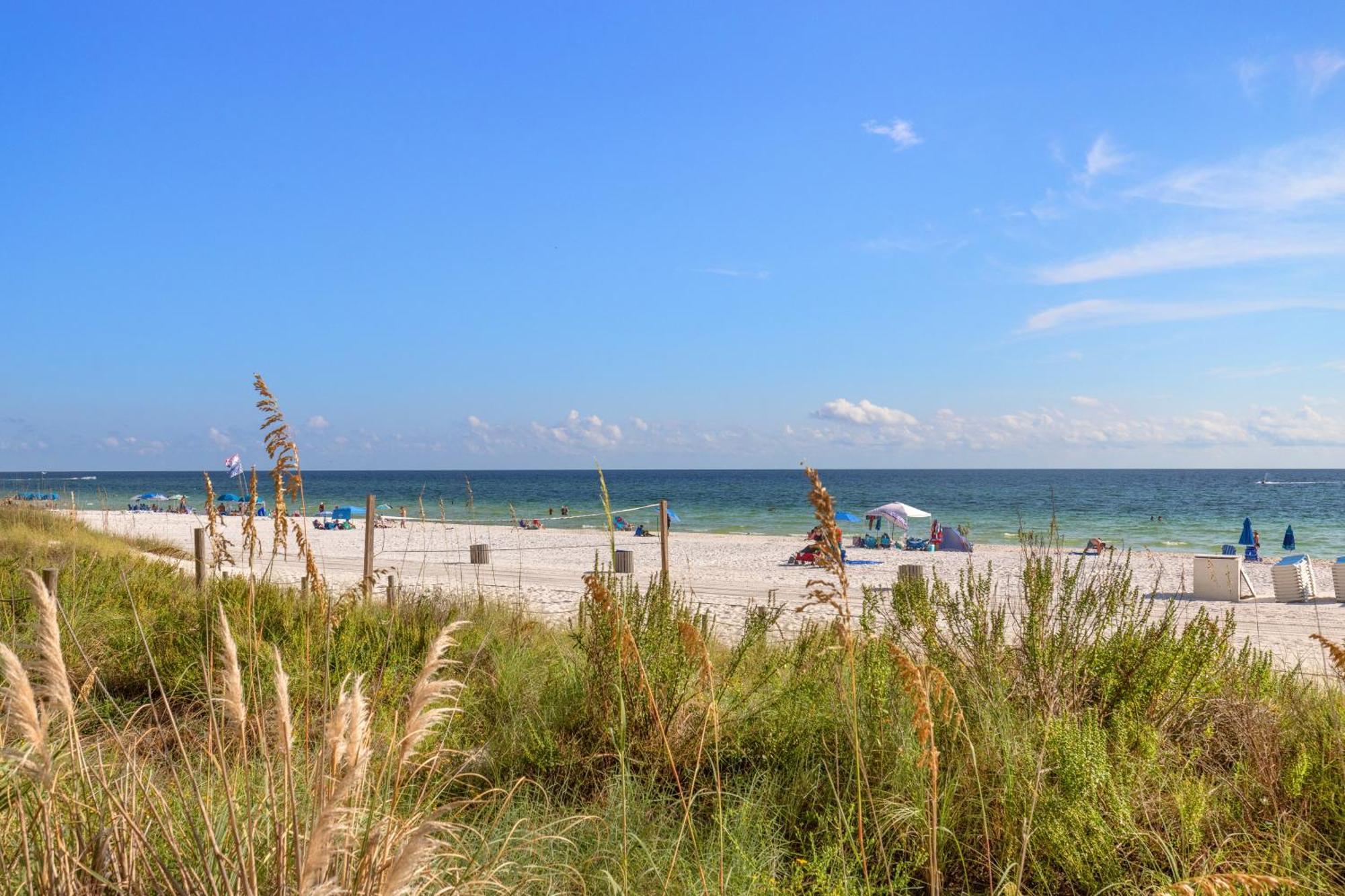 Sunshine House! 3br 2ba Sleeps 9! Your Perfect Retreat For Comfort And Style