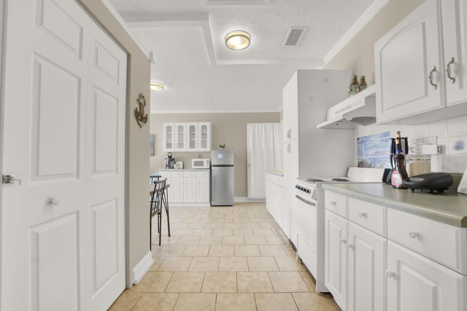 Two Spaces In One Main House And 25 Min To Pcb Holiday home *