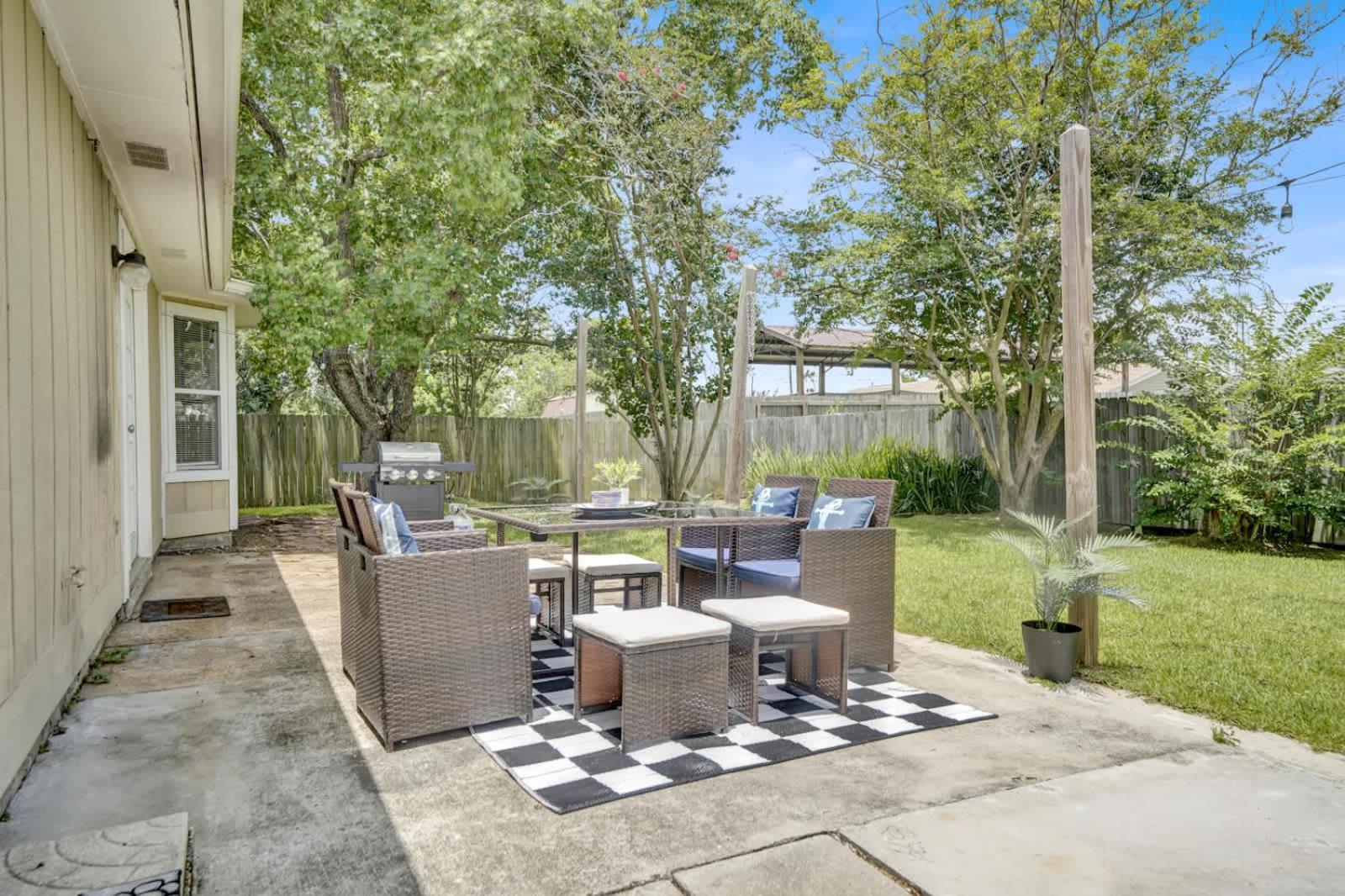 Two Spaces In One Main House And 25 Min To Pcb Holiday home