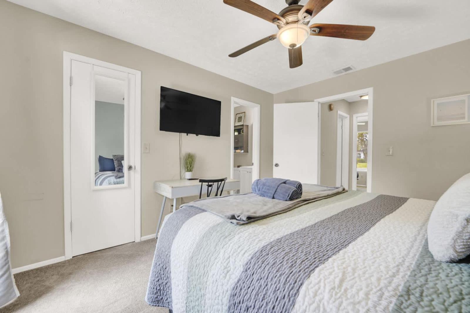 Holiday home Two Spaces In One Main House And 25 Min To Pcb