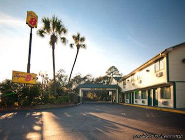 Hotel Super 8 By Wyndham 2*