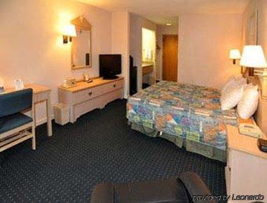 Days By Wyndham City/callaway Motel