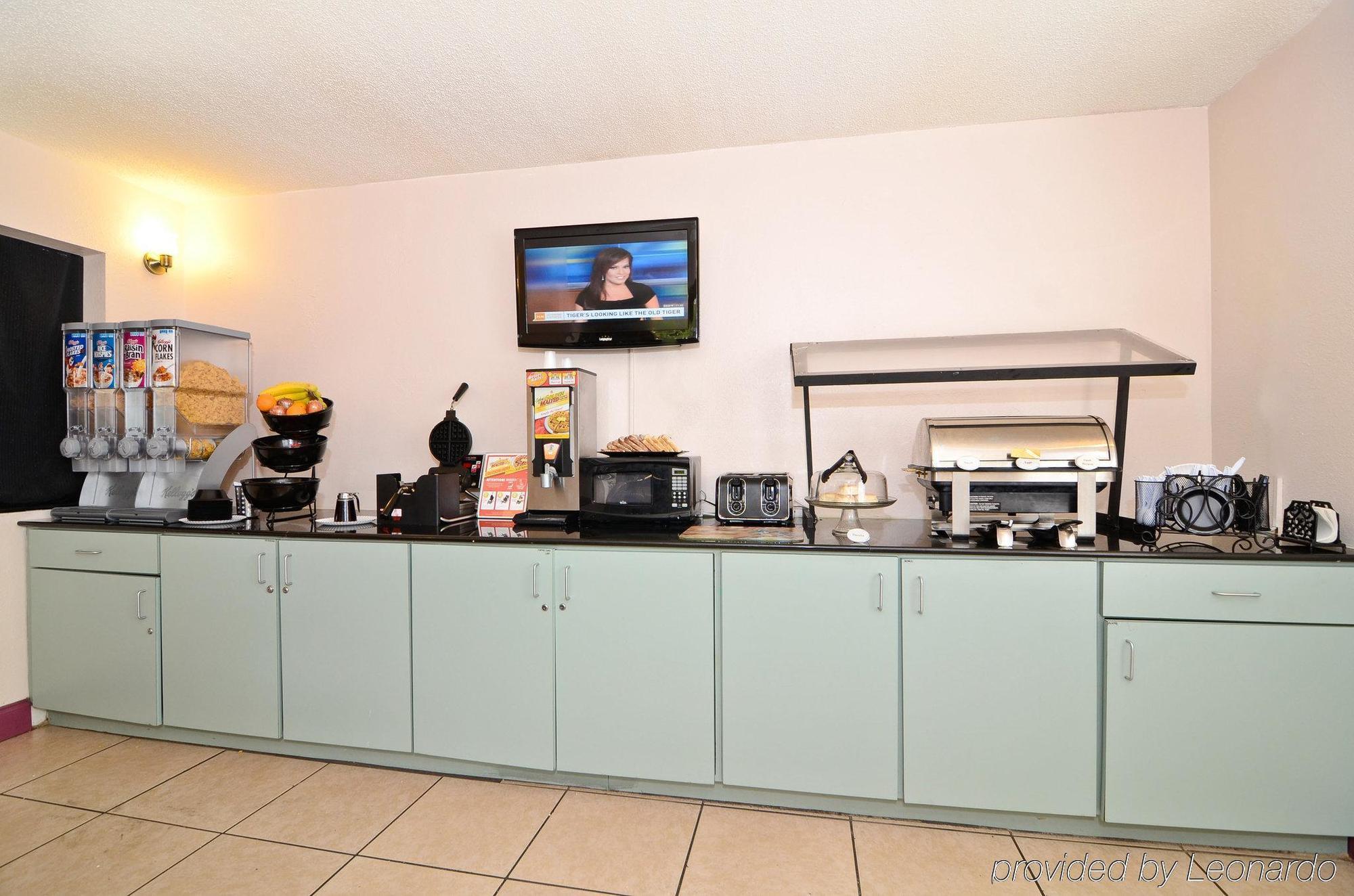 Days By Wyndham Hotel