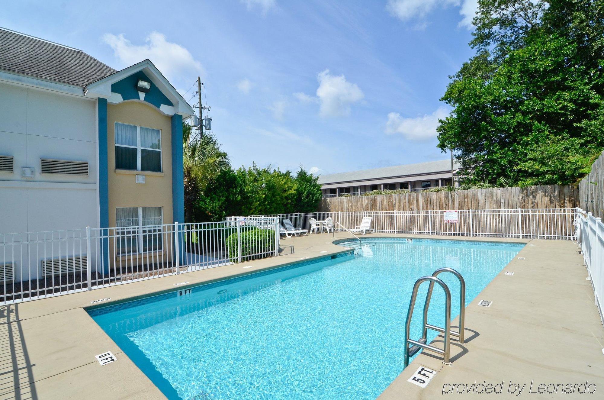 Days By Wyndham 3*