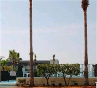 Buccaneer Motel