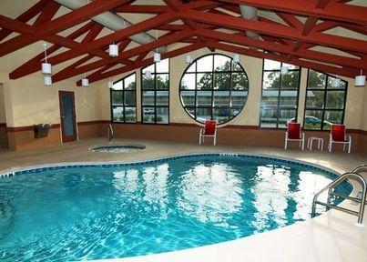 Comfort Near Tyndall Afb Hotel 3*