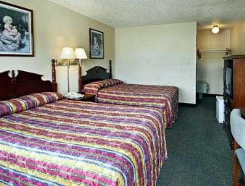 Hotel Super 8 By Wyndham 2*