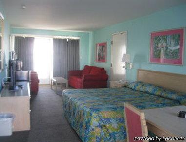 Buccaneer Beach Hotel 2*