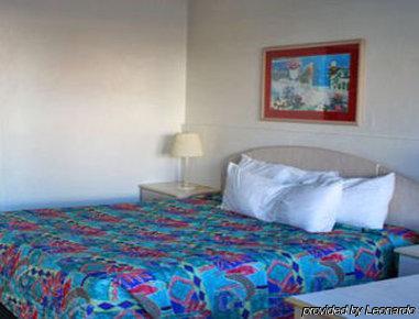 Buccaneer Beach 2*