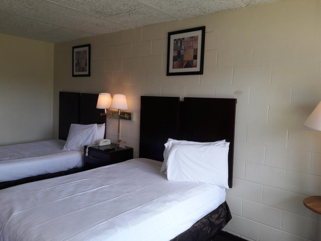American Quality Motel