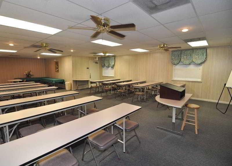 Quality & Conference Center 3* Panama City