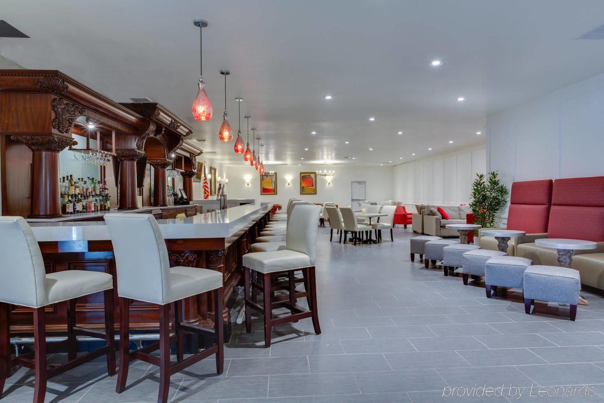 Hotel By Ihg 3*
