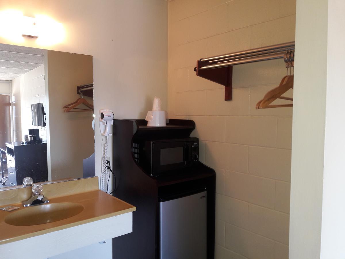 American Quality Motel Panama City