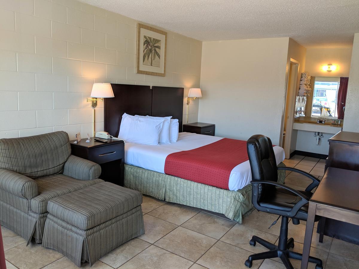 American Quality Motel