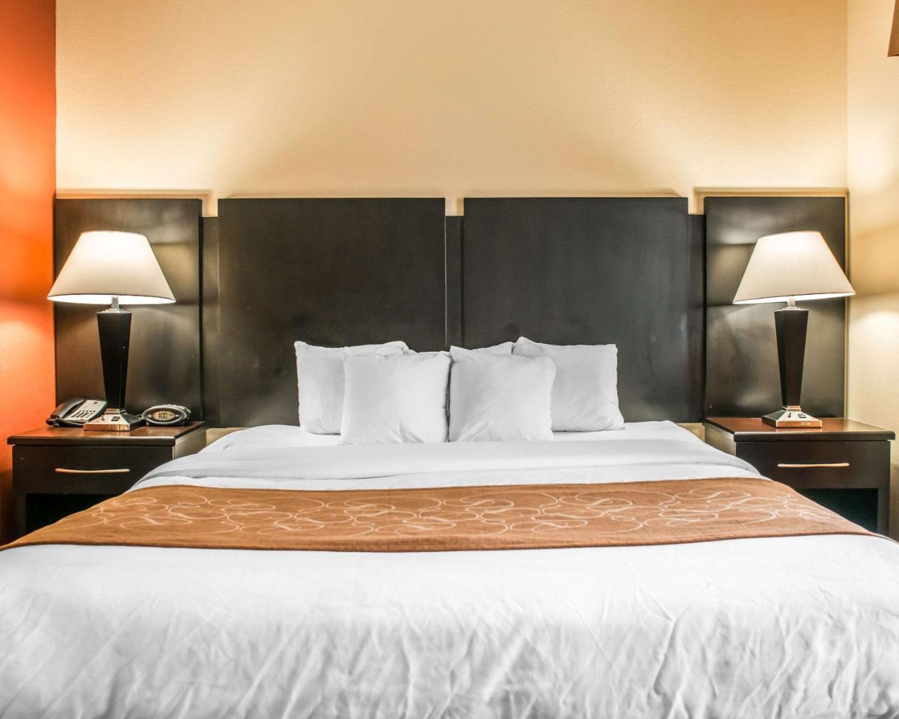 Comfort Near Tyndall Afb 3* Panama City