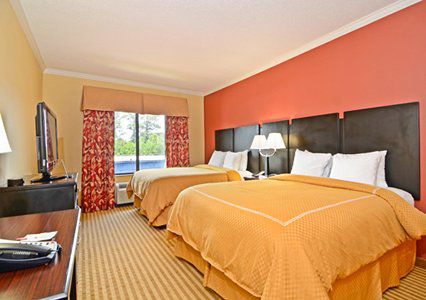 Comfort Near Tyndall Afb Hotel 3*