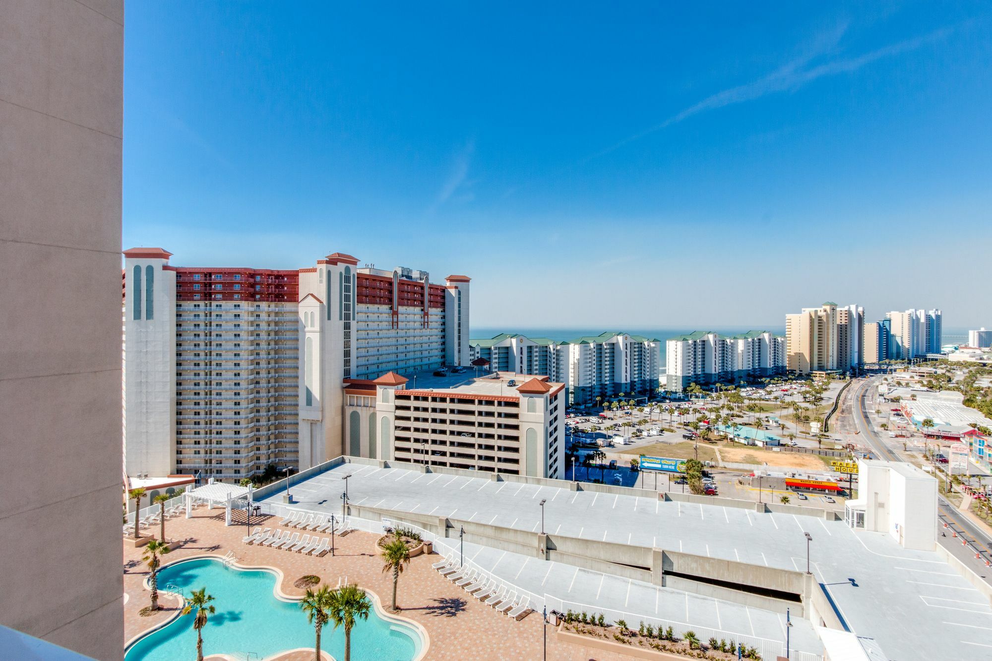 Laketown Wharf By Book That 3* Panama City