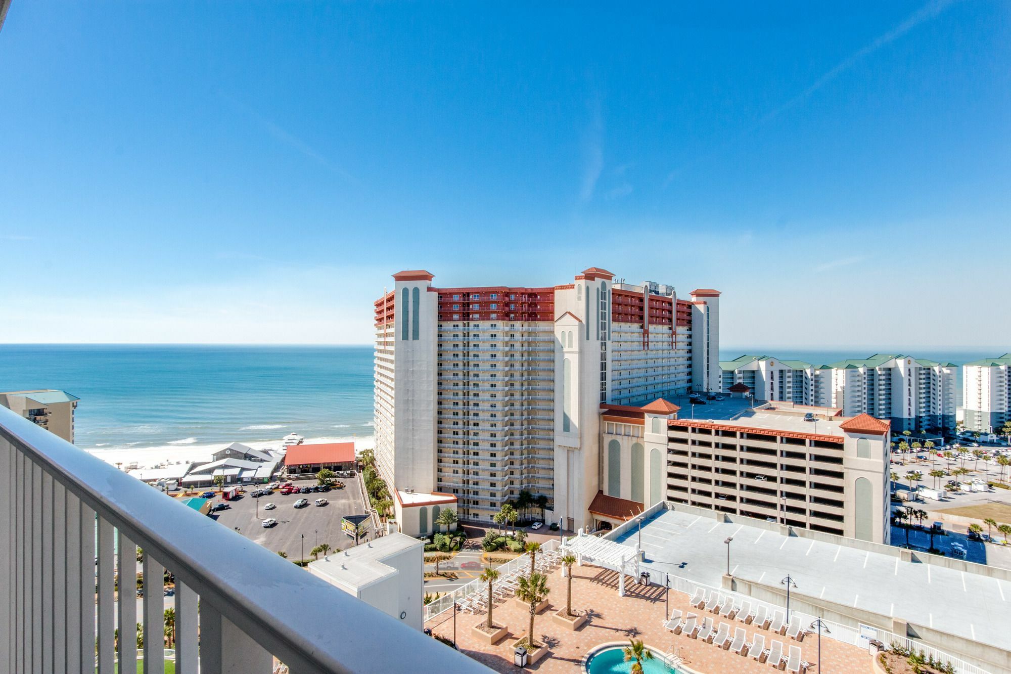 Aparthotel Laketown Wharf By Book That