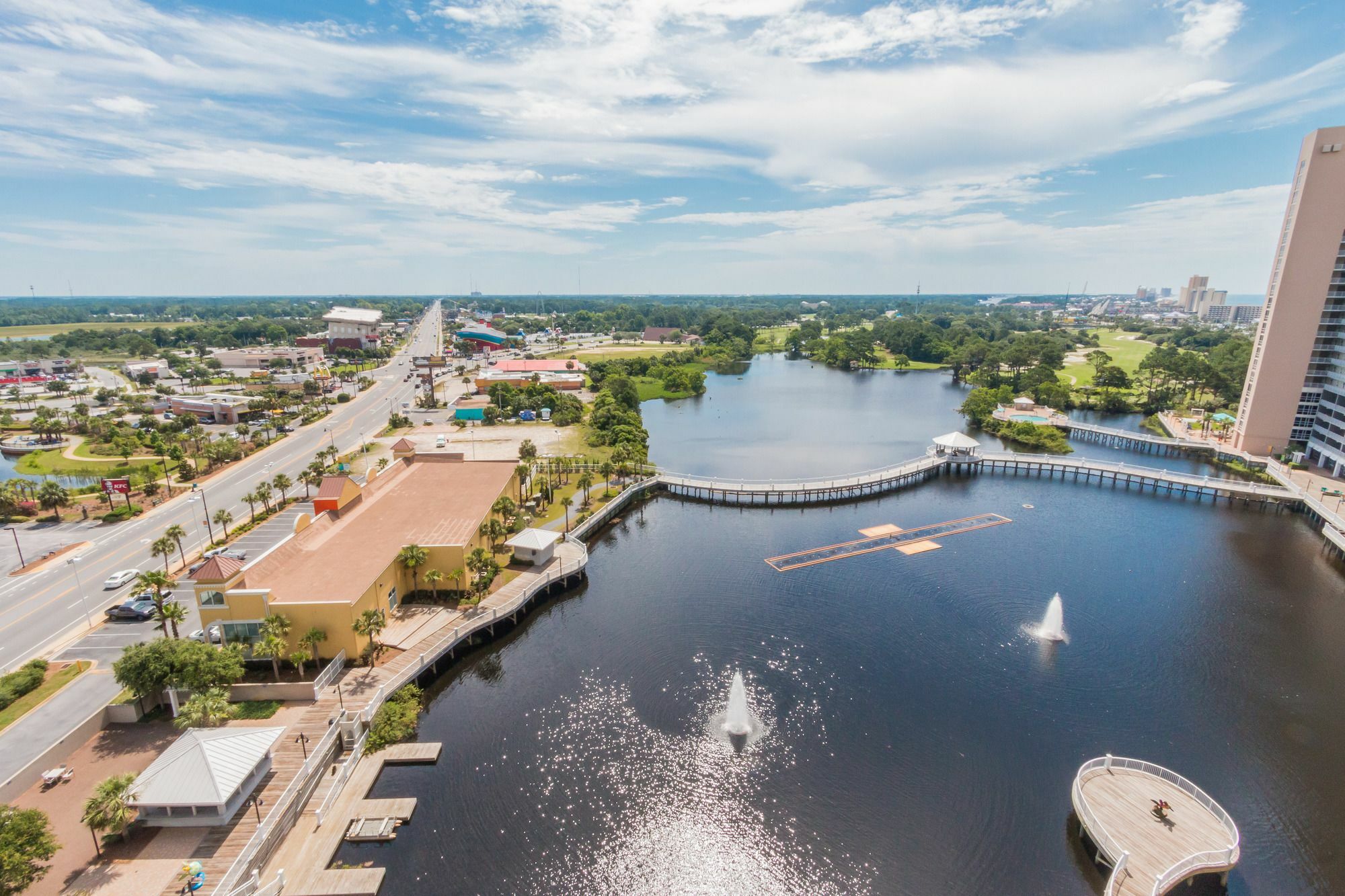 Laketown Wharf By Book That 3* Panama City