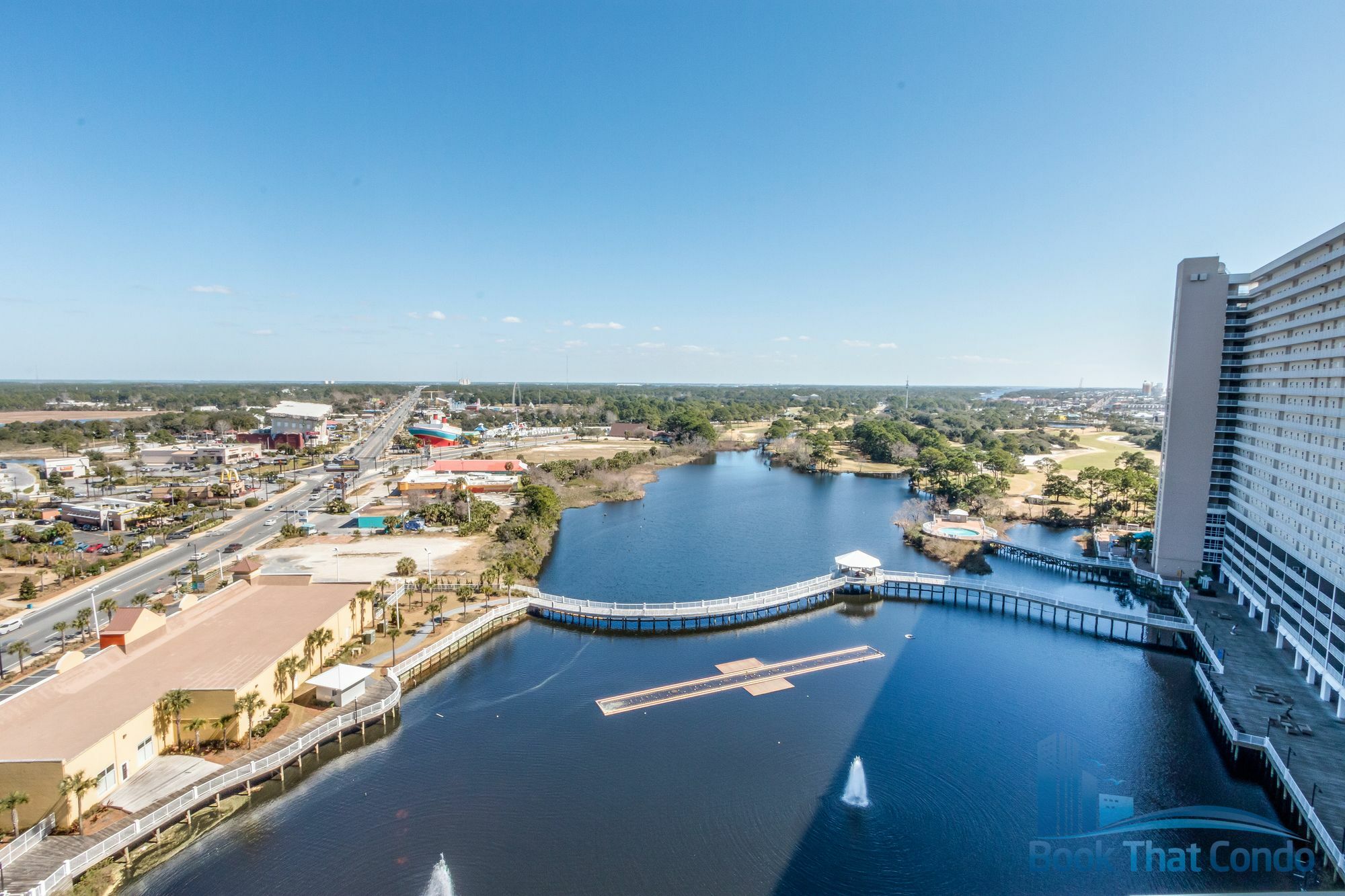 Aparthotel Laketown Wharf By Book That 3*