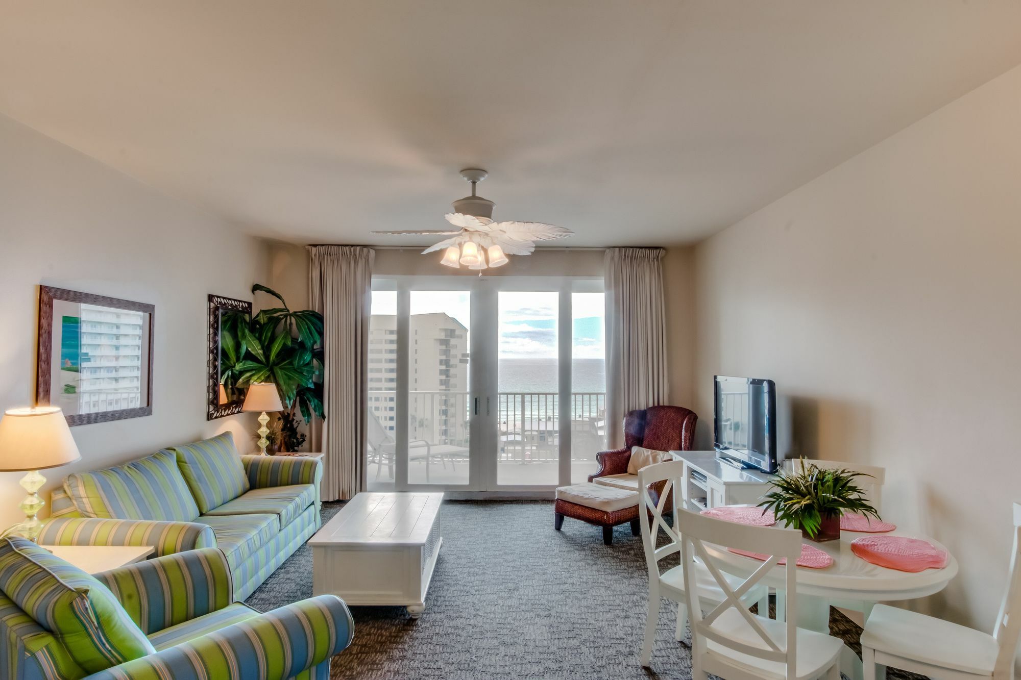 Laketown Wharf By Book That Panama City