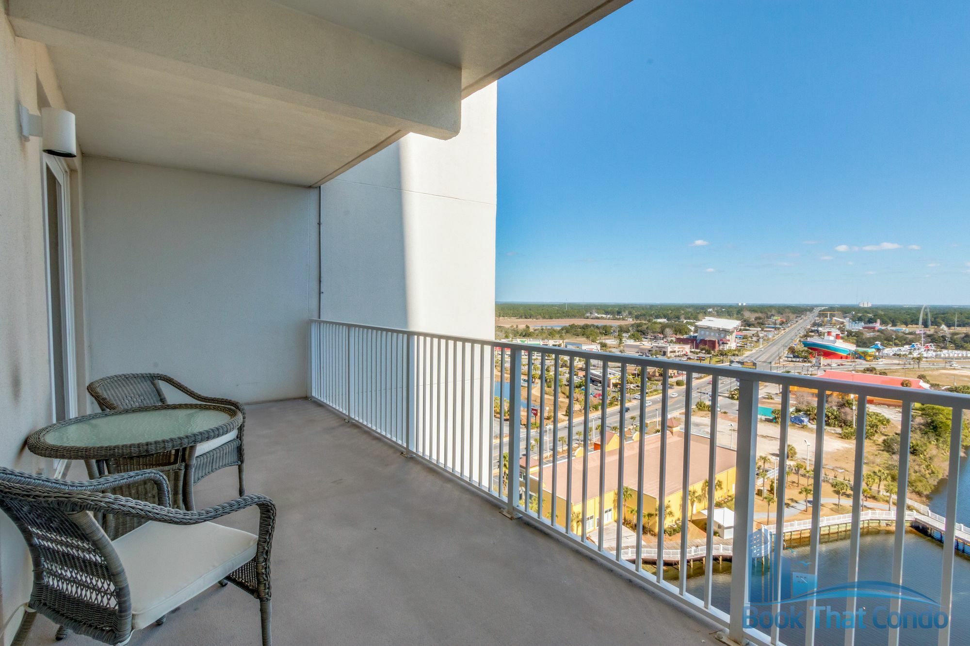 Laketown Wharf By Book That Panama City