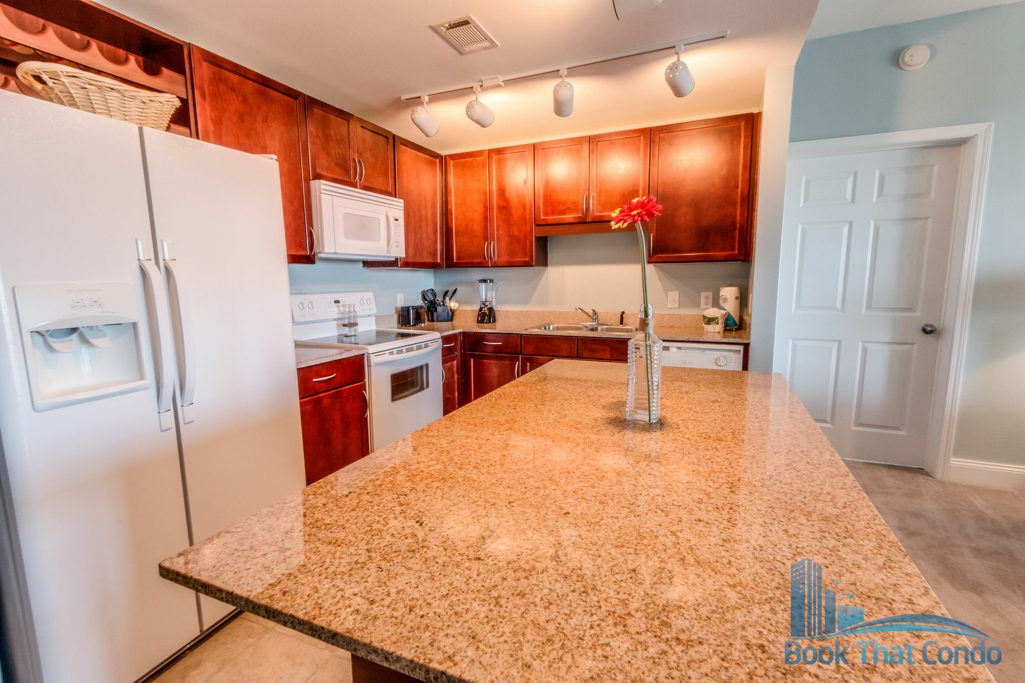 Laketown Wharf By Book That Panama City