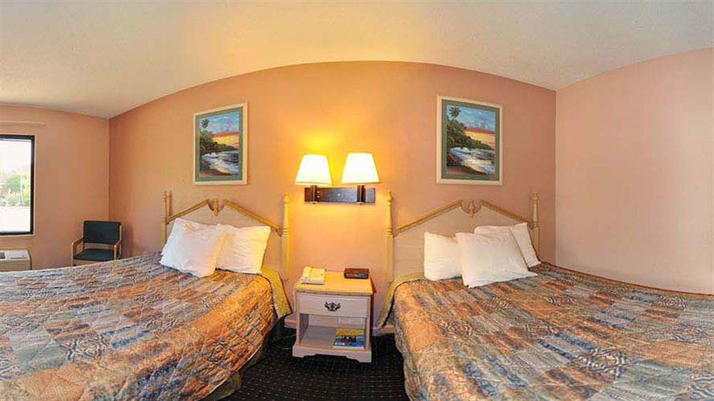 Motel Days By Wyndham City/callaway Panama City