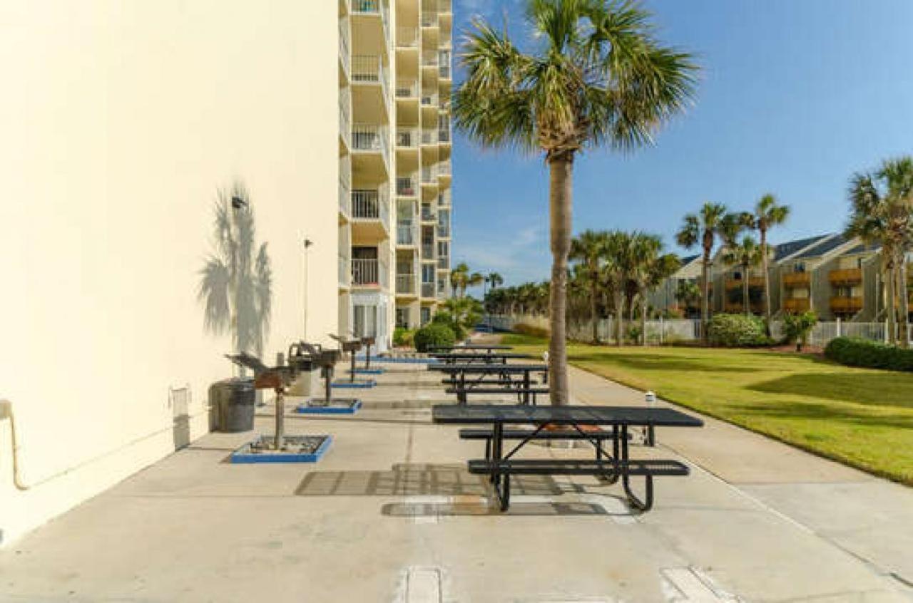 Regency Towers 1122 'seas The Day' Holiday home