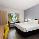 Microtel Inn & Suites By Wyndham Panama City