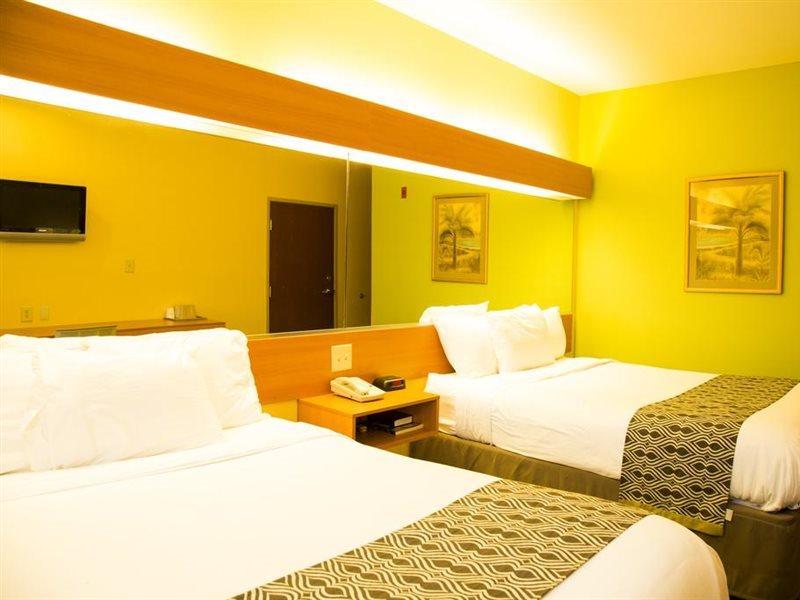 Microtel & By Wyndham 2*