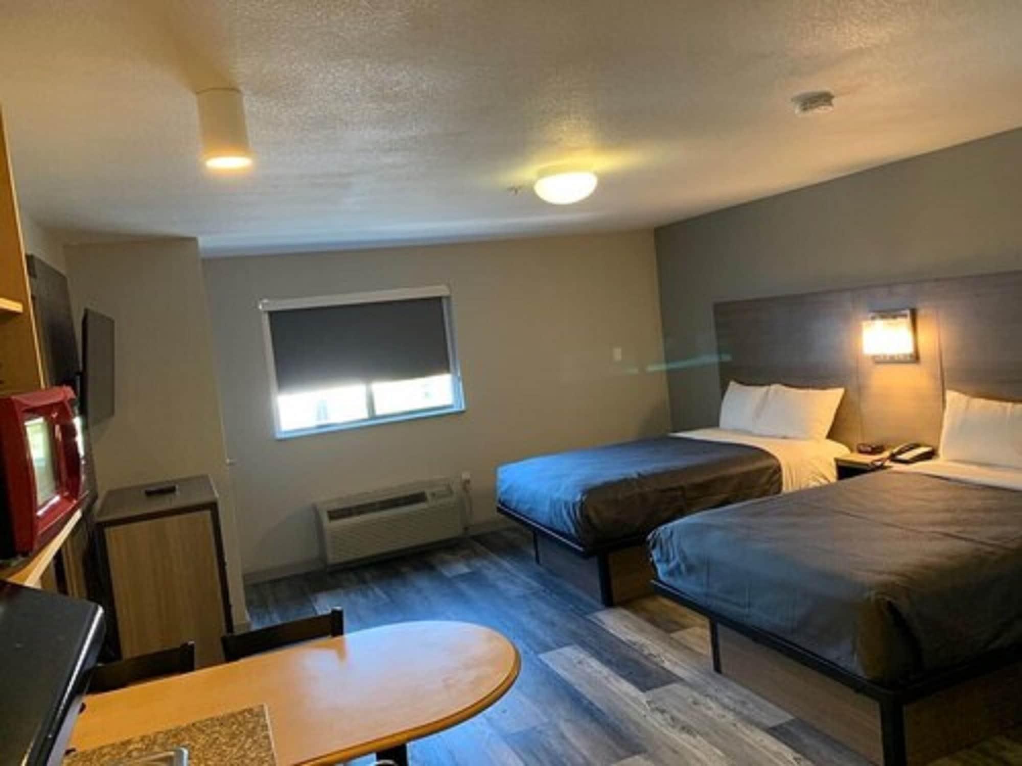 Hotel Suburban Near 2*