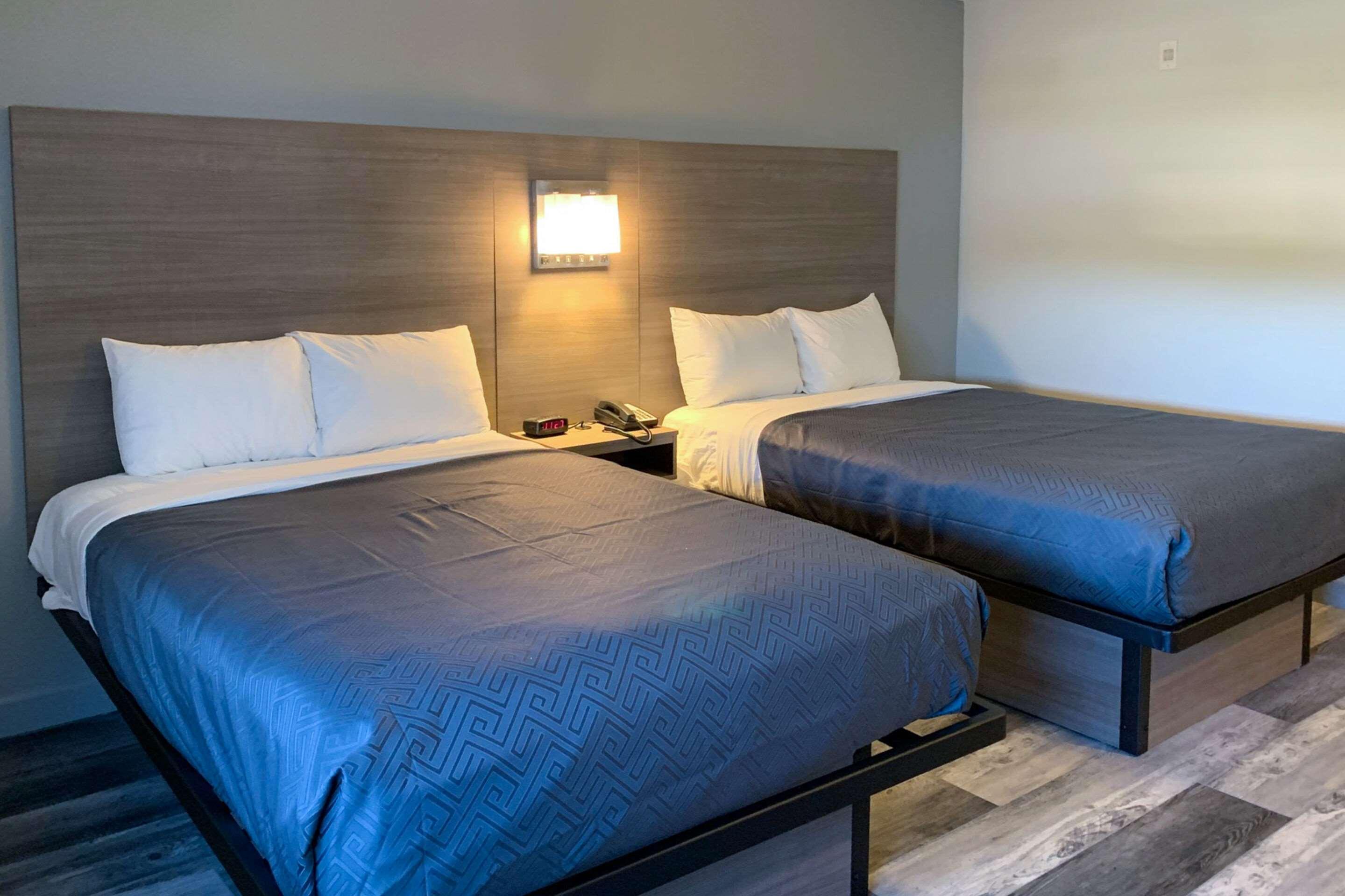 Hotel Suburban Near 2*