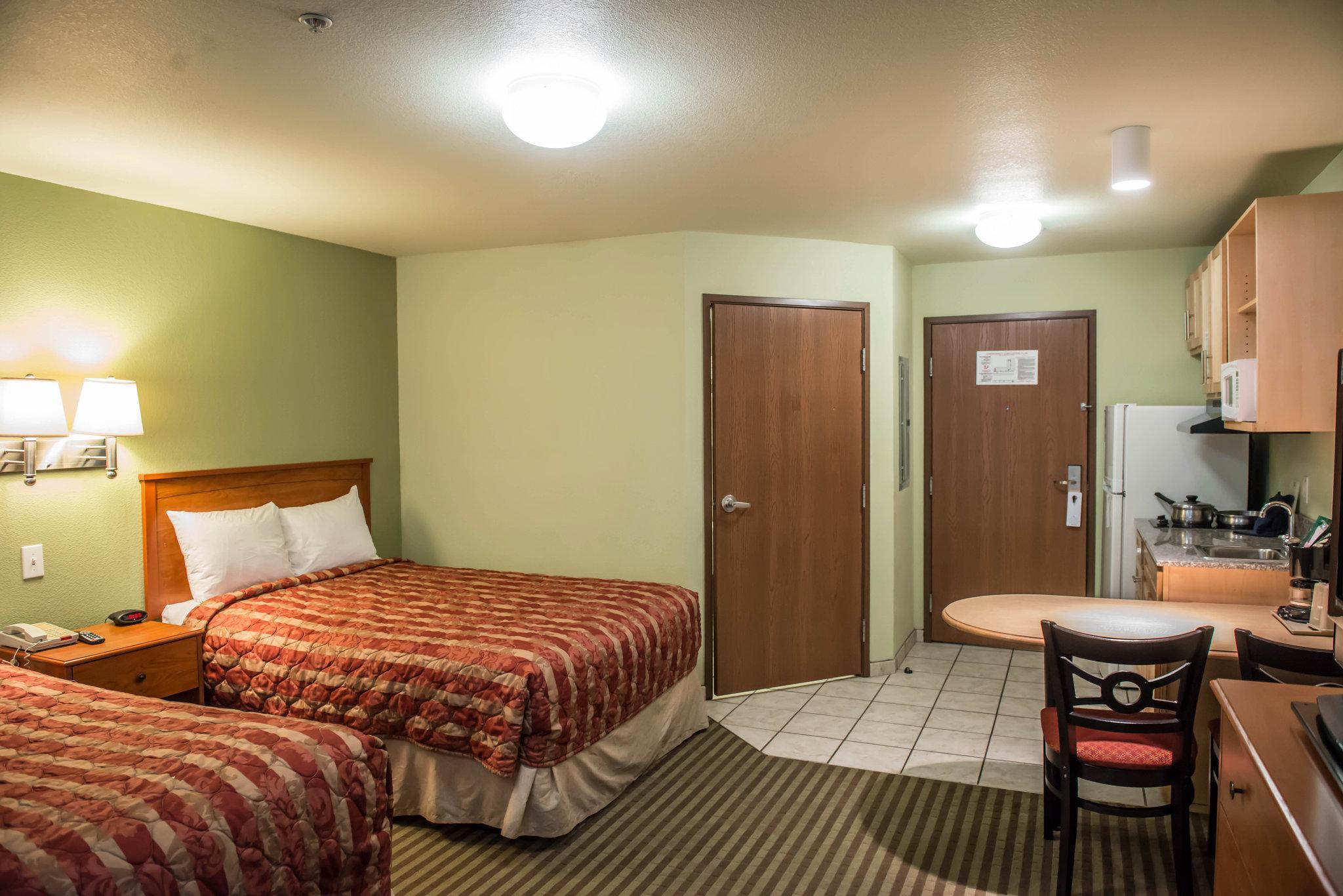 Hotel Suburban Near 2*