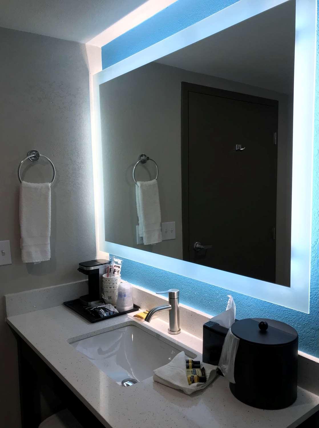 Western Hotel 3*