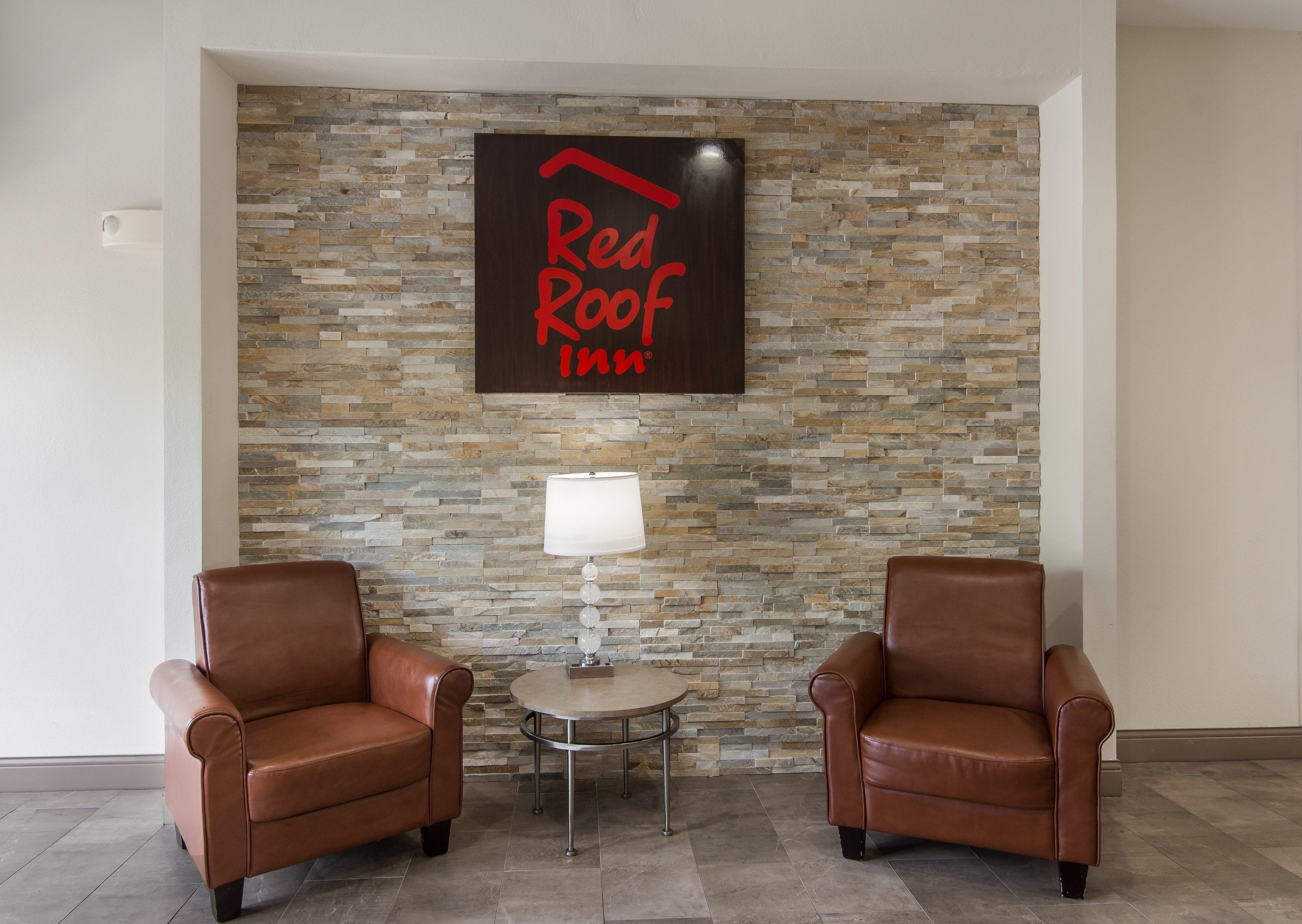 Red Roof Motel