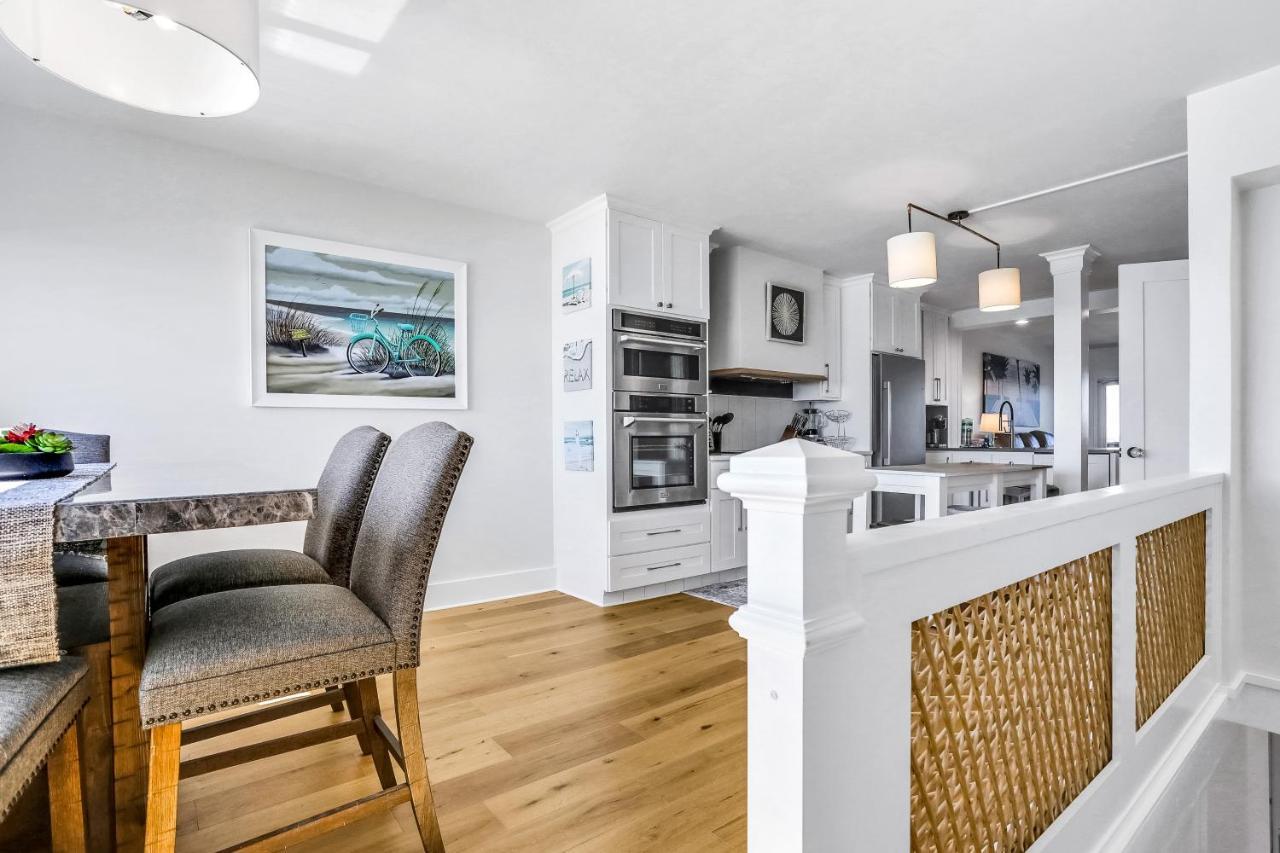 Pinnacle Port Penthouse 10 Holiday home *