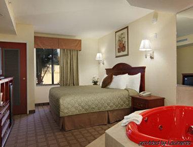 Ramada By Wyndham Hotel Panama City