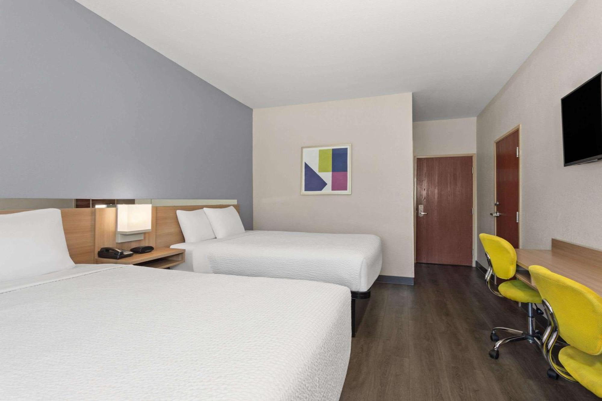 Hotel Microtel & By Wyndham Panama City