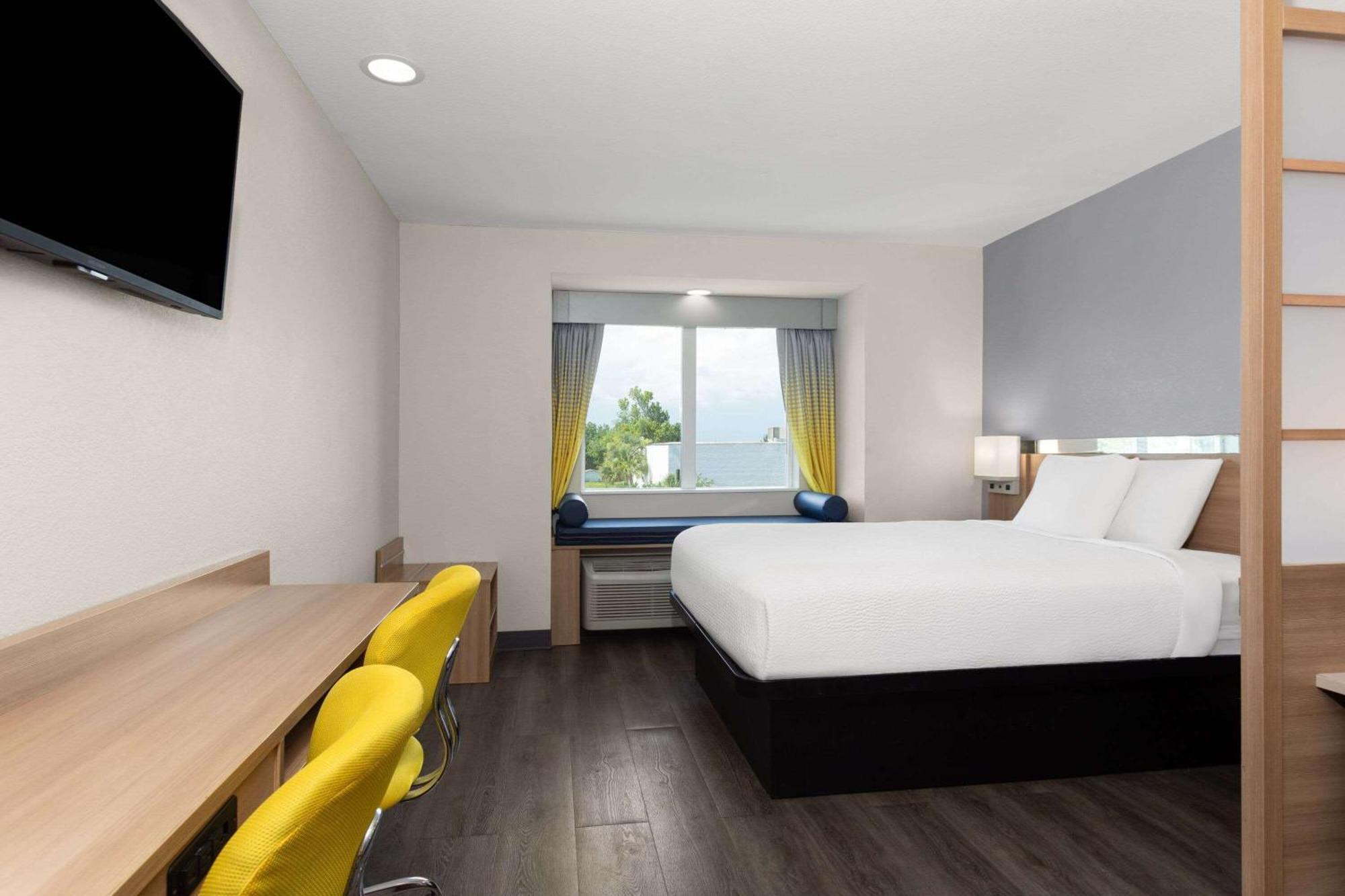 Microtel & By Wyndham 2* Panama City