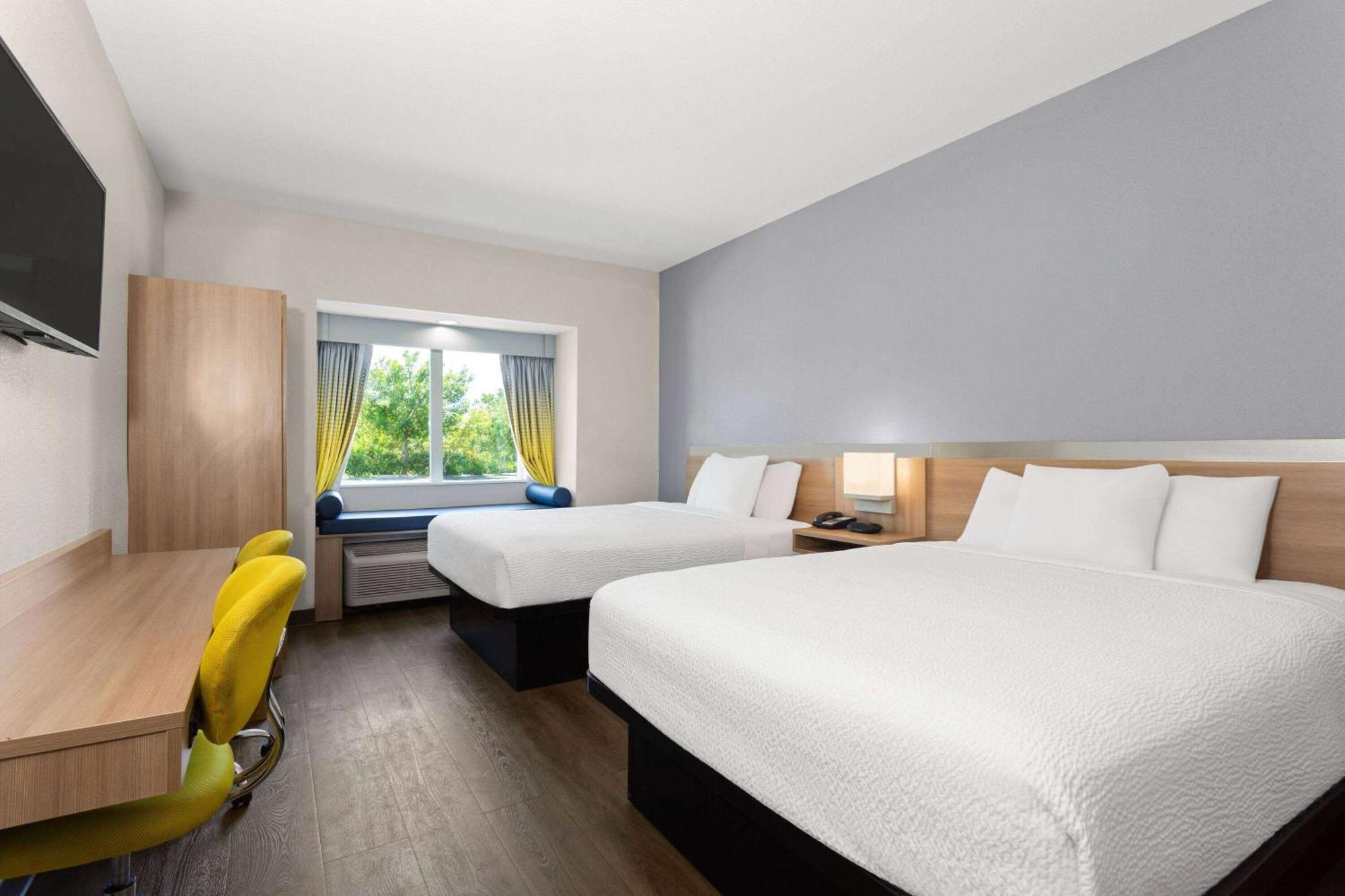 Hotel Microtel & By Wyndham Panama City