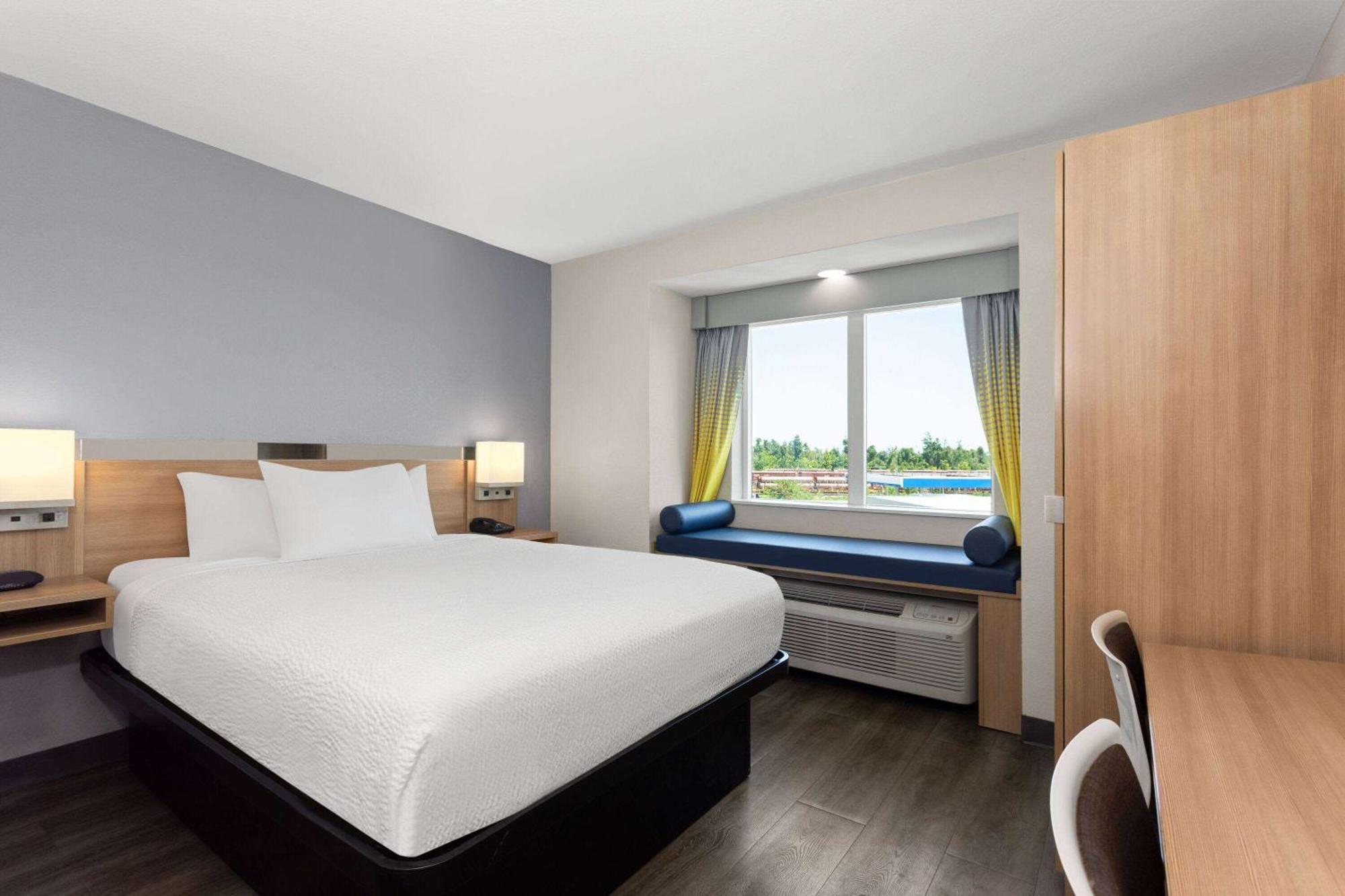 Microtel & By Wyndham
